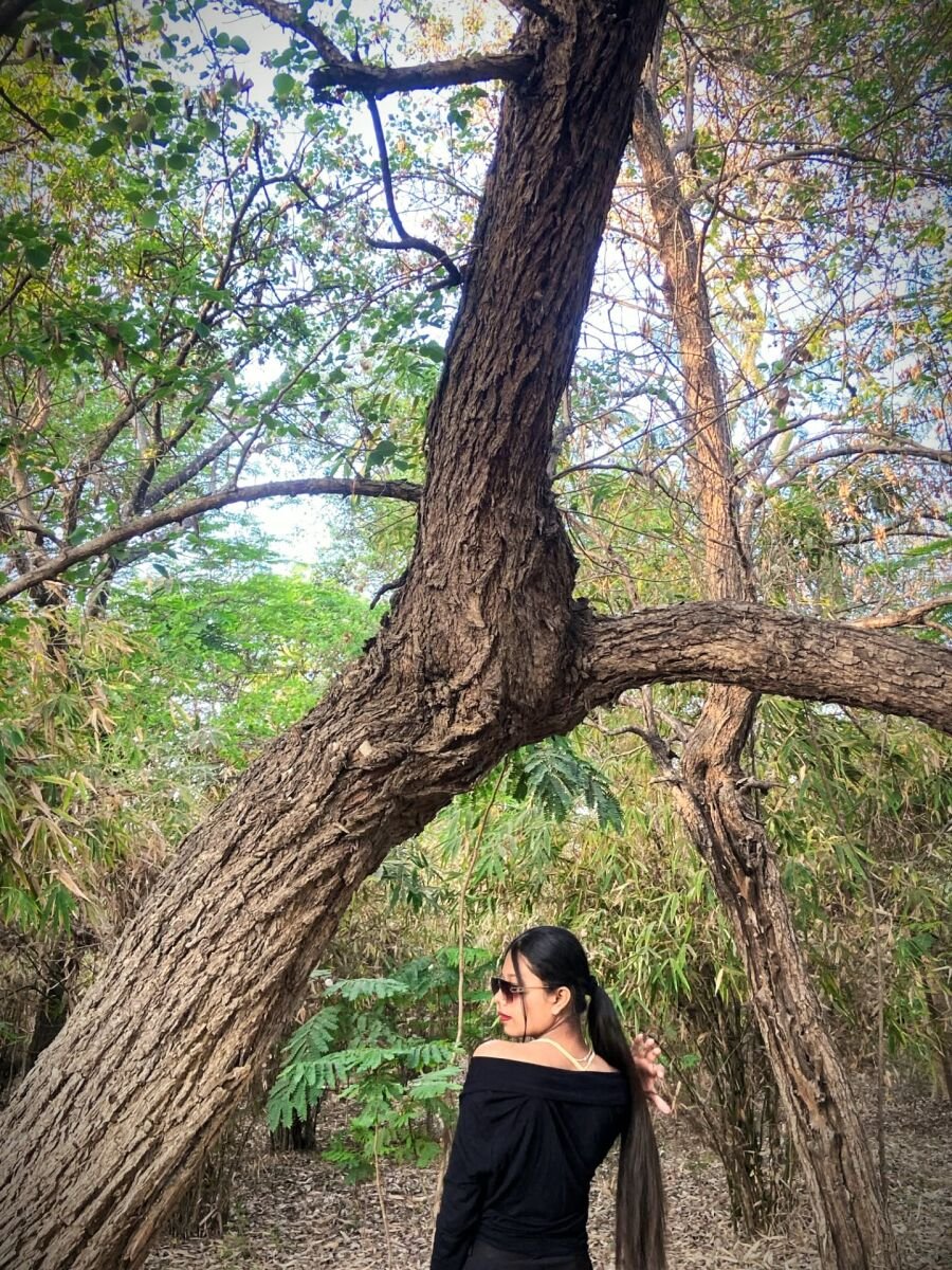 nikita manikpuri – Back