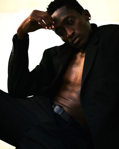 olaoluwa - Professional Model