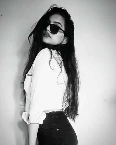 shruti rai - Professional Model