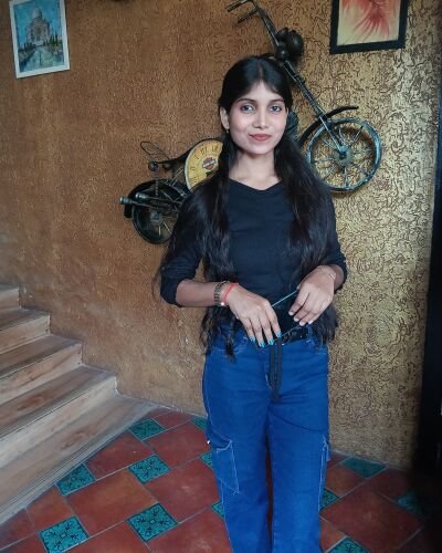 khushboo - Professional Model