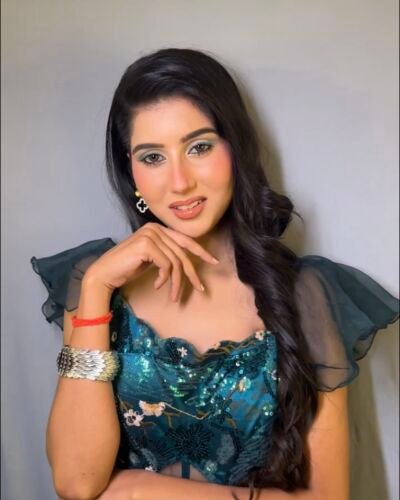 akansha mishra - Professional Model