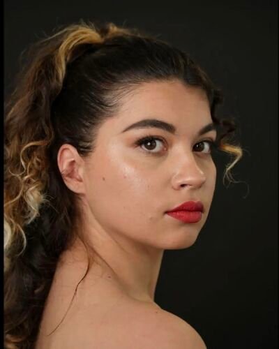 lucie - Professional Model