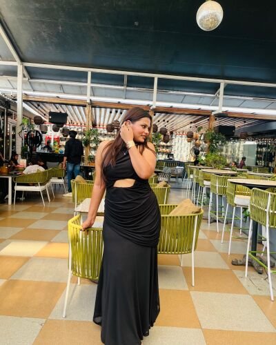 sakshi - Professional Model