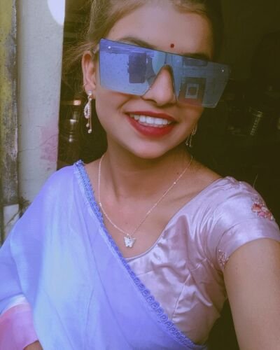 sakshi - Professional Model