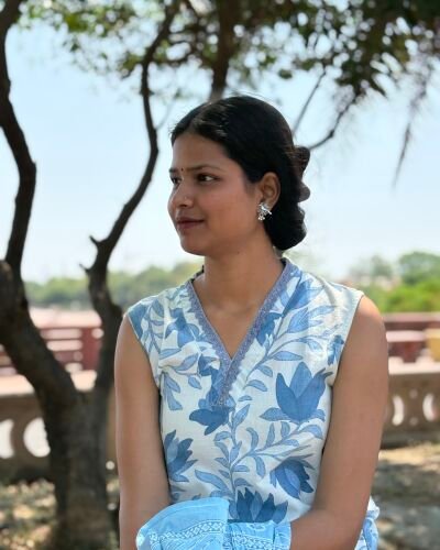 mandira tiwari - Professional Model