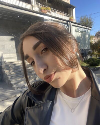 julie - Yerevan model