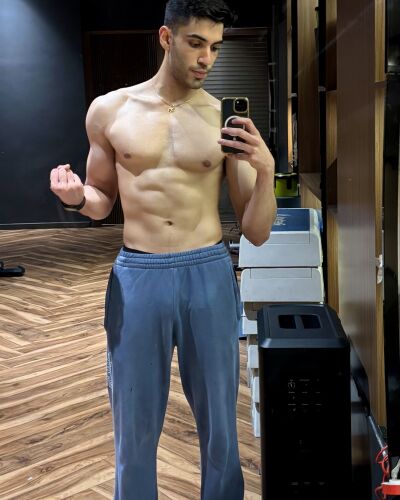 pranav - Mumbai model